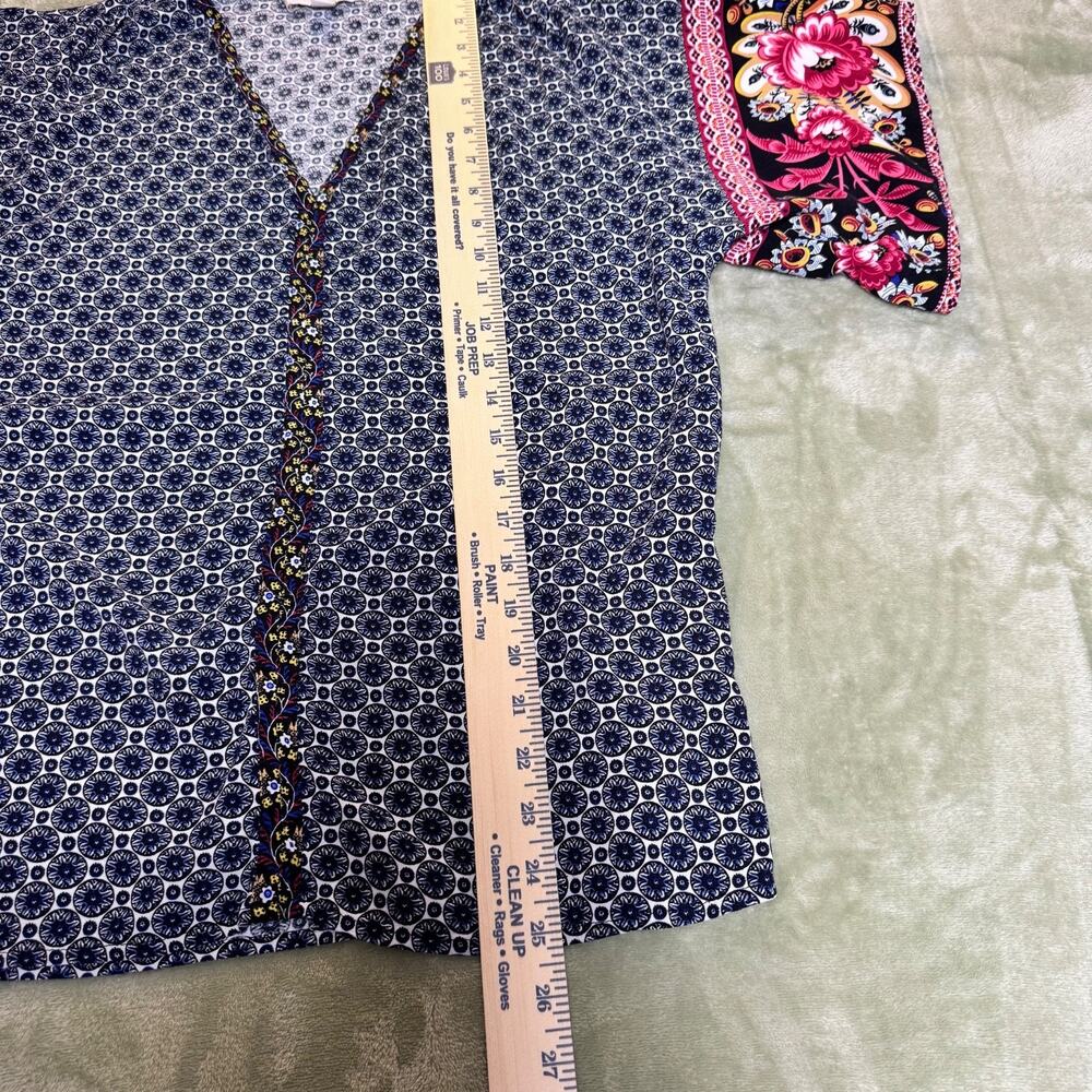 Suzanne Betro Boho Blouse V Neck Kimono Sleeve Mixed Print Resort Top - Picture 7 of 8